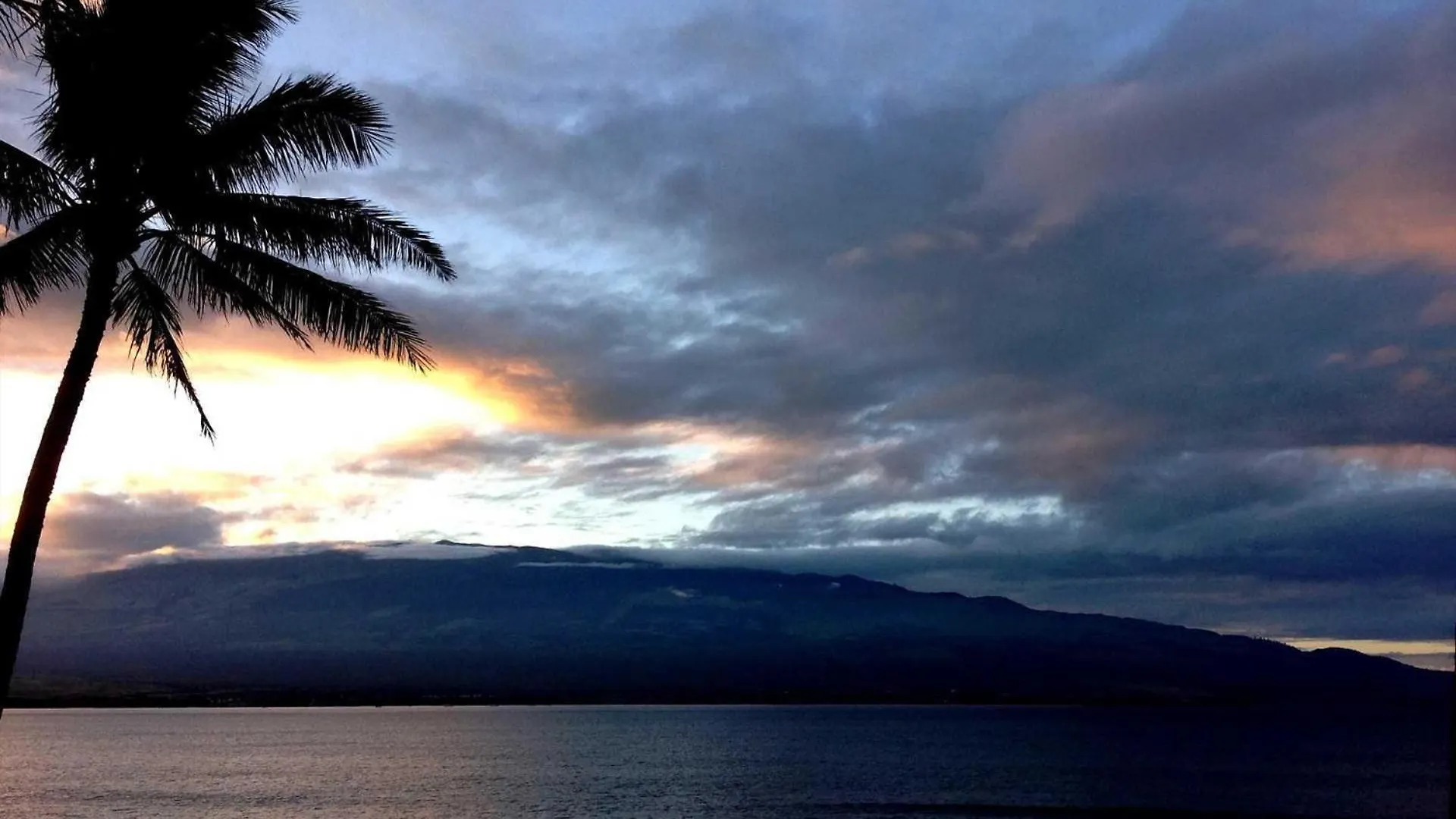 Island Sands 401 Wailuku 0*,