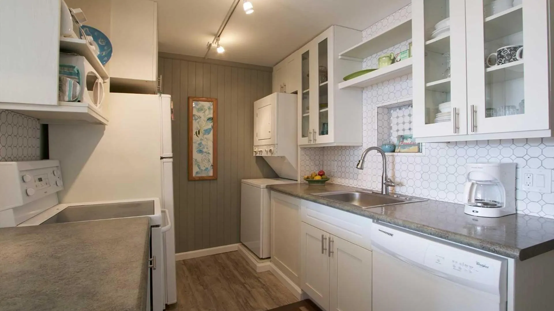 Island Sands 401 Wailuku Holiday home